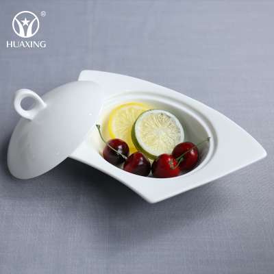 wholesale microwave safety bowls fan-shaped porcelain deep plate bowl soup mug with lid