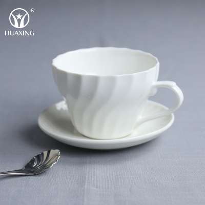 popular style modern porcelain cup and saucer for coffee